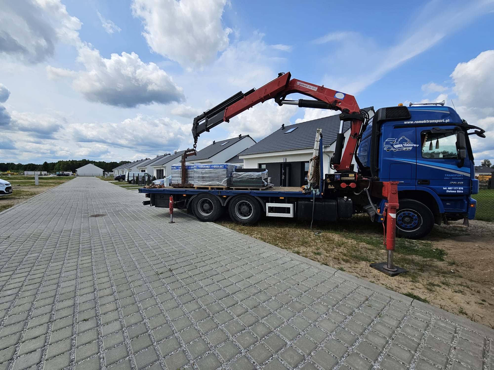 Kiedy zamiast wózka lepiej od razu wybrać transport z HDS
